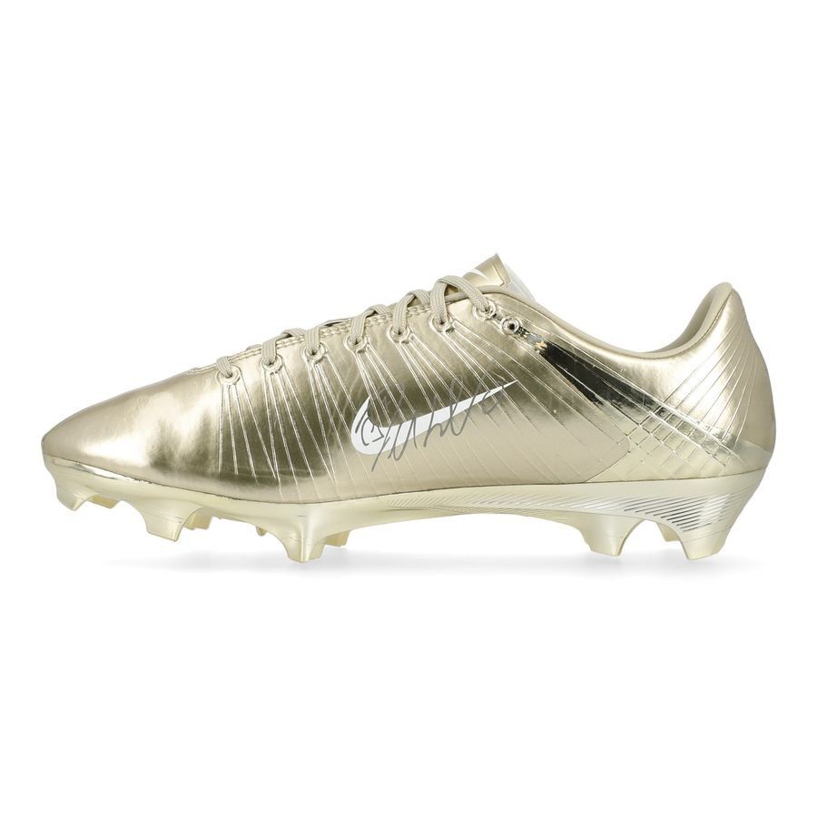 Mercurial Vapor Superfly CR7 RGN Limited Edition Gold